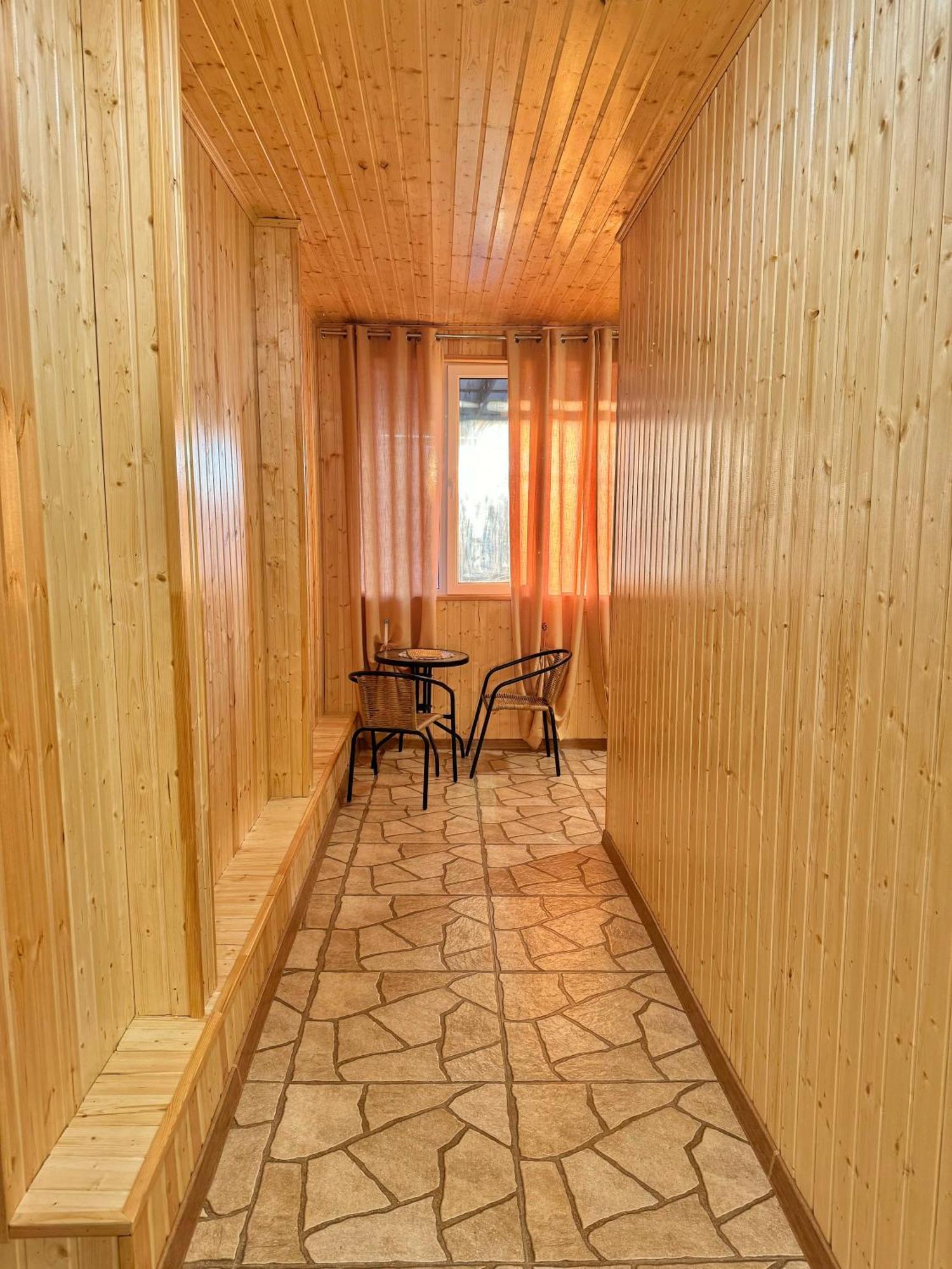 Guest House Amo Kutaisi Luaran gambar